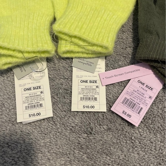 NWT Target Gloves Touch Screen Compatible Lot - Picture 2 of 2